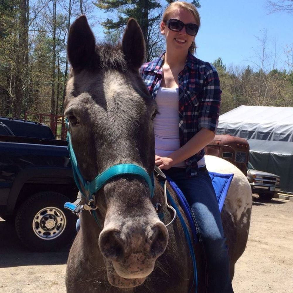 Meet your Posher, Amanda